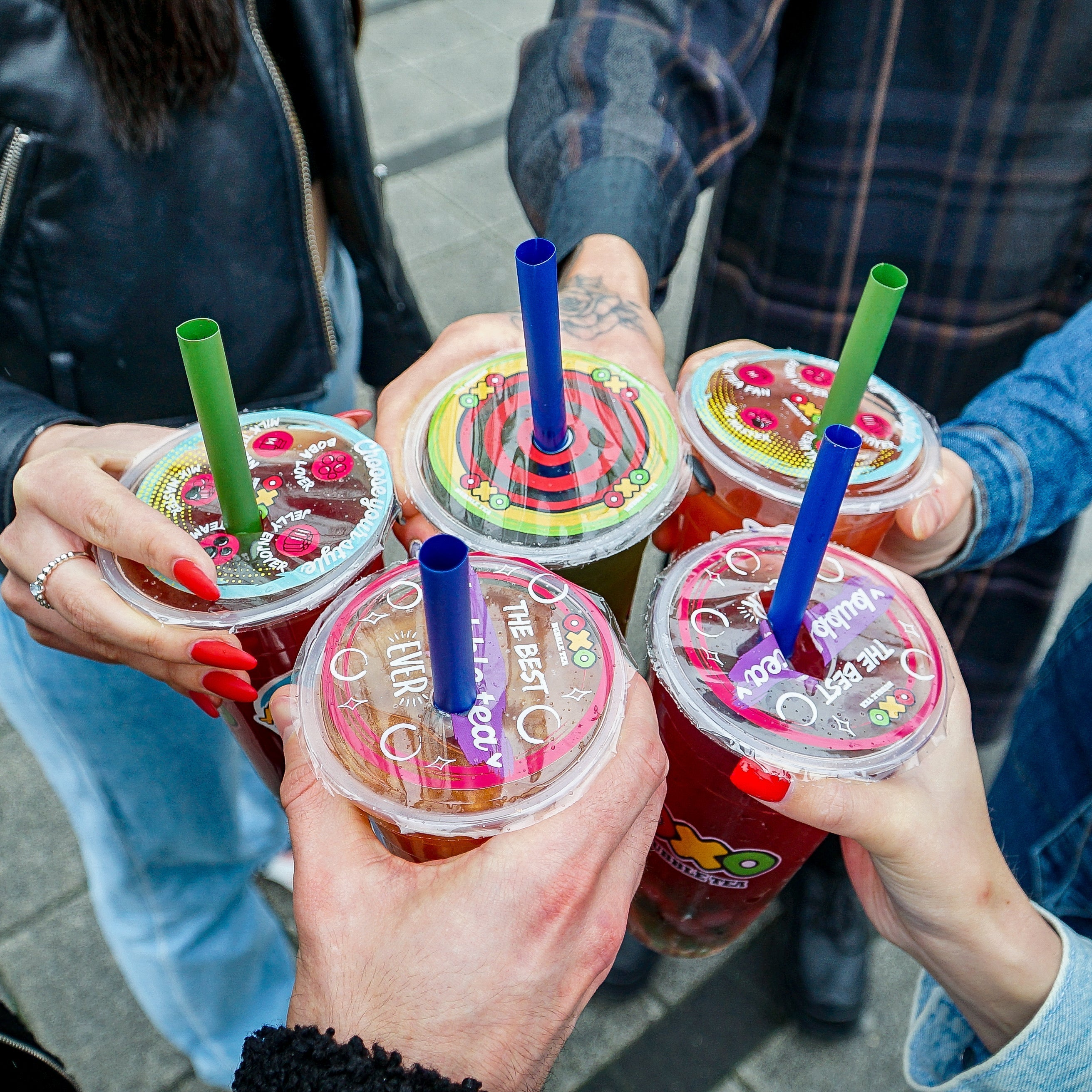 AZO barviva – proč je v našem bubble tea nenajdete